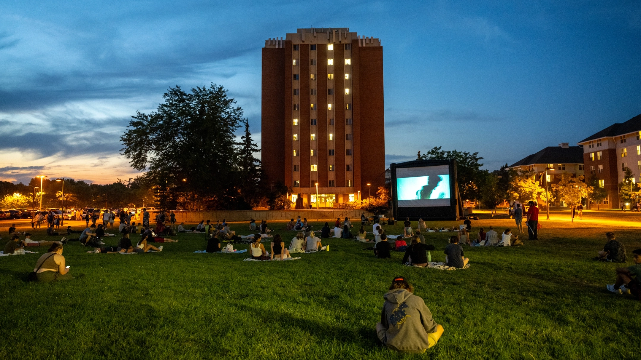 New Student Orientation Screen on the Green