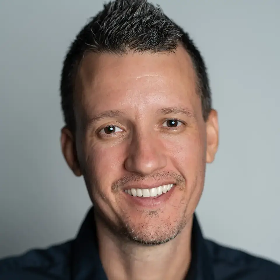 Portrait of Josué Rhoads.