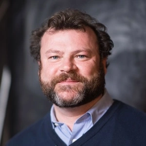 Portrait of Rob Caisley