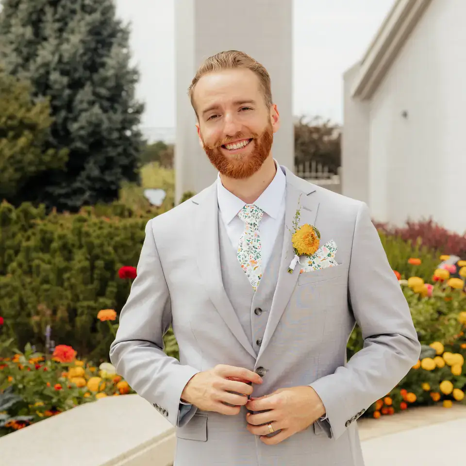 Portrait of Mika Rives.