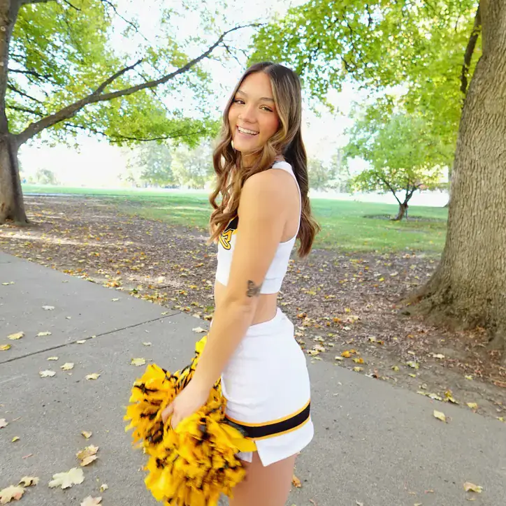 Portrait of Gracie McClendon.