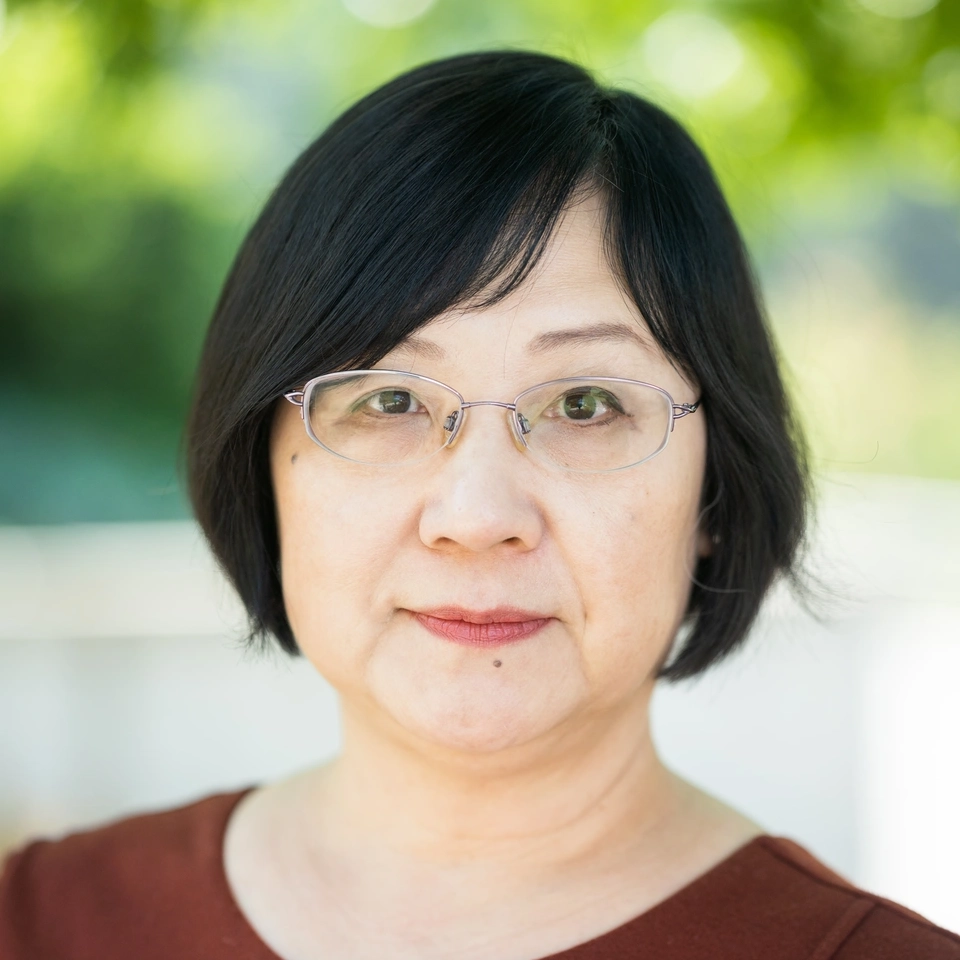 College of Business and Economics Associate Professor of Accounting, Linda H. Chen.