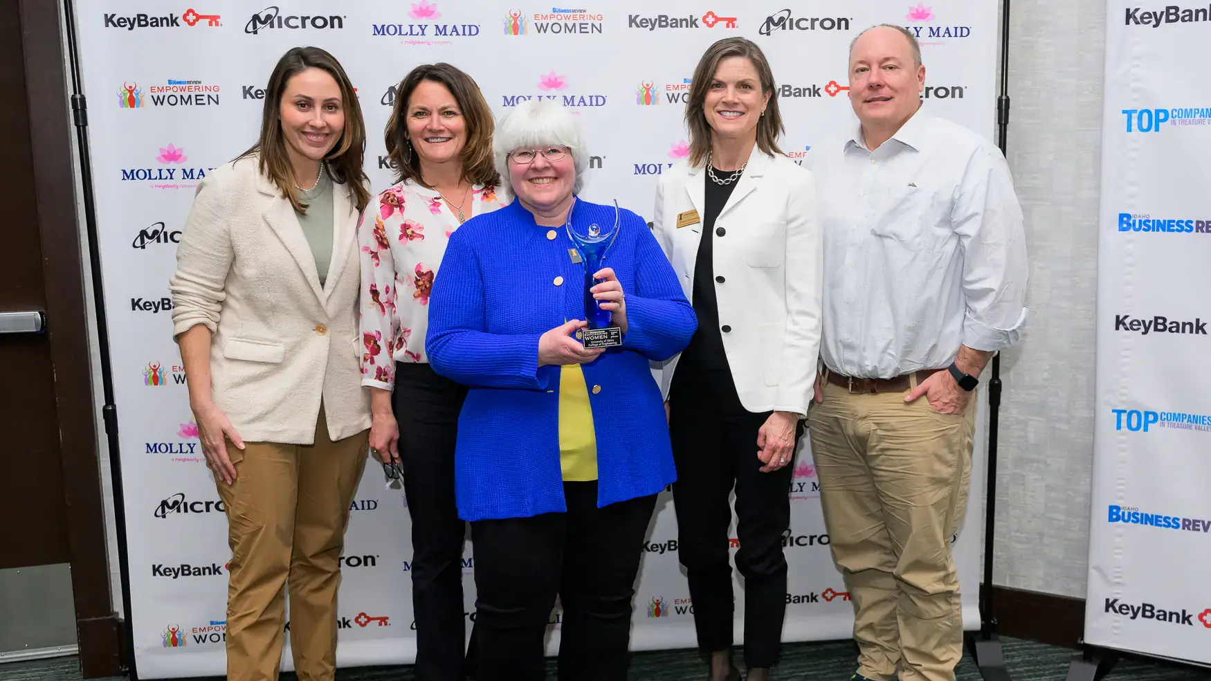College of Engineering dean Suzie Long receiving empowering women award