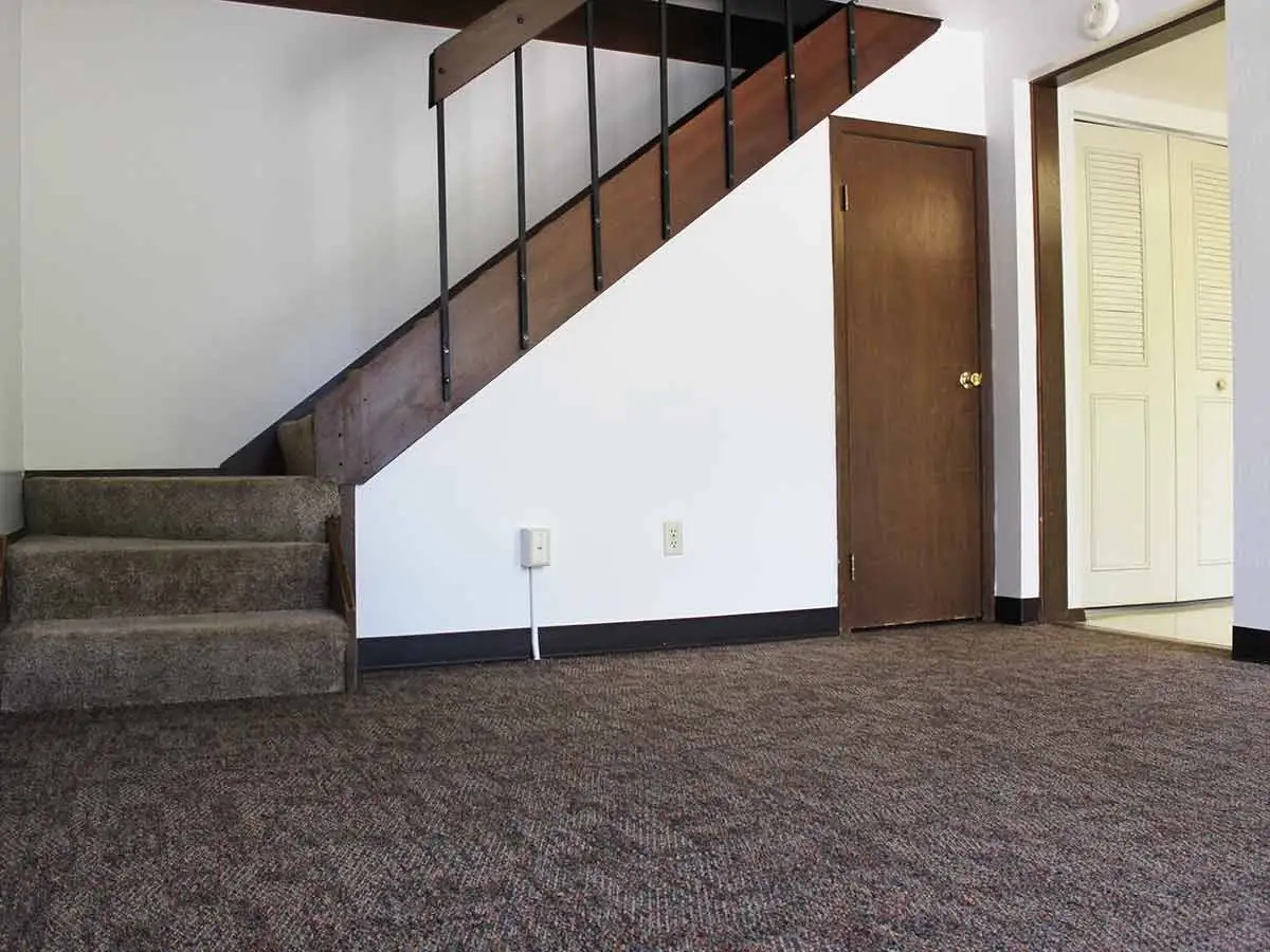 South Hill entryway