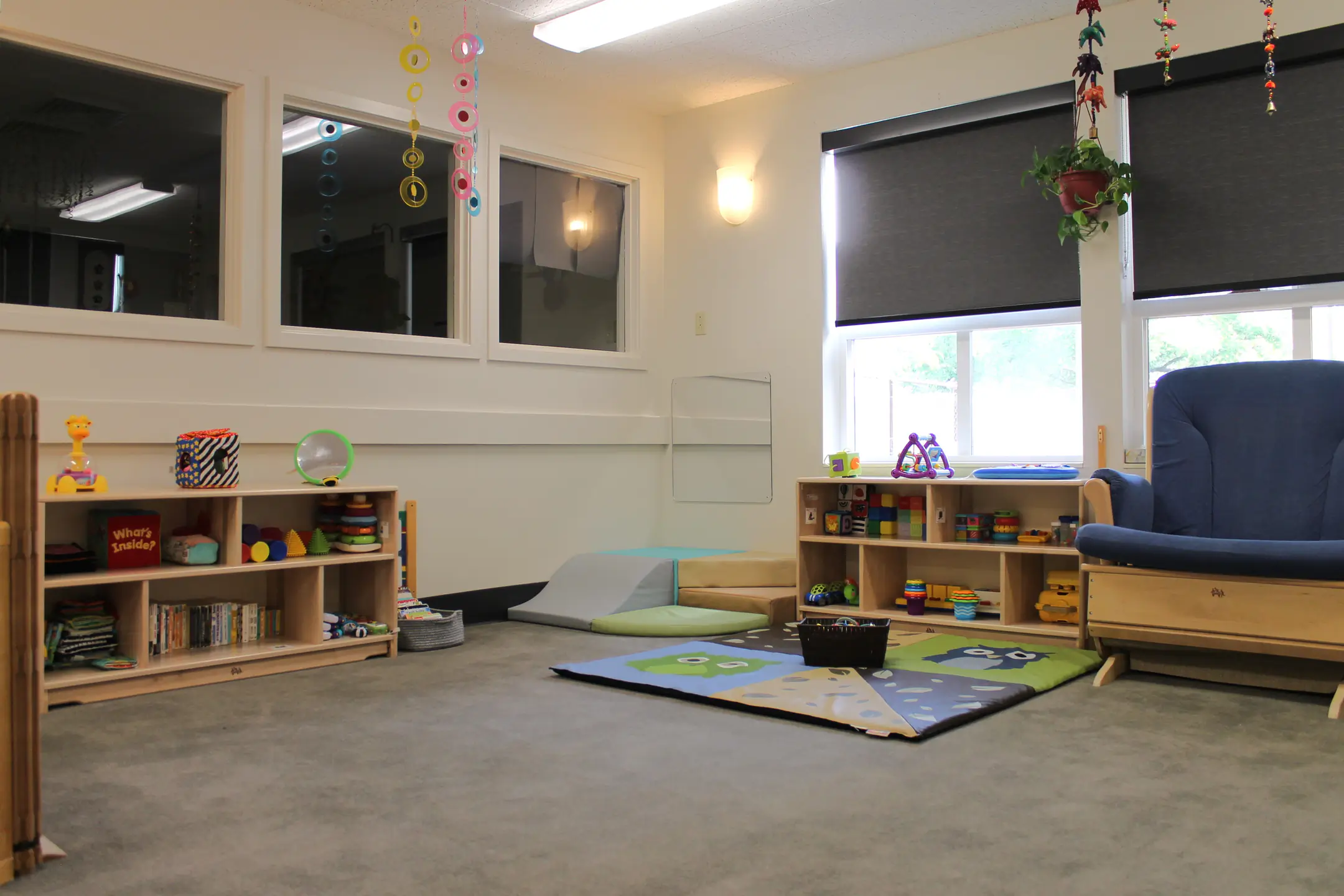 The reading and toy area of the Red Room.