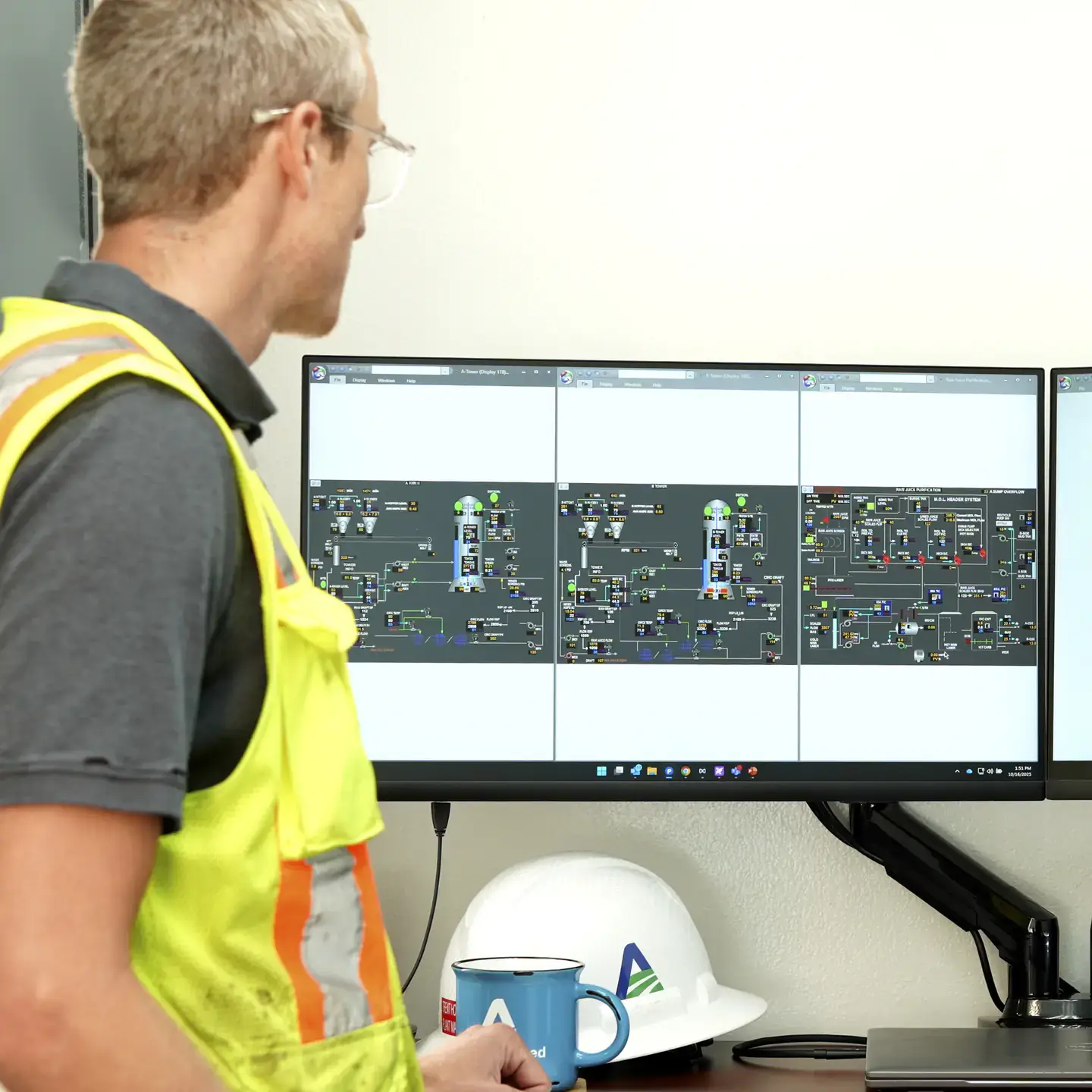 Trent Holcomb, plant manager at Amalgamated Sugar, is pictured at the company’s plant in Nampa, ID on Thursday, October 16, 2025. University of Idaho engineering students and faculty are developing AI-driven automation solutions for Amalgamated Sugar to keep the plant's assembly line from breaking down while adding components to maintain moisture levels in sugar beets, helping the company improve productivity and optimizing both quality and quantity. 