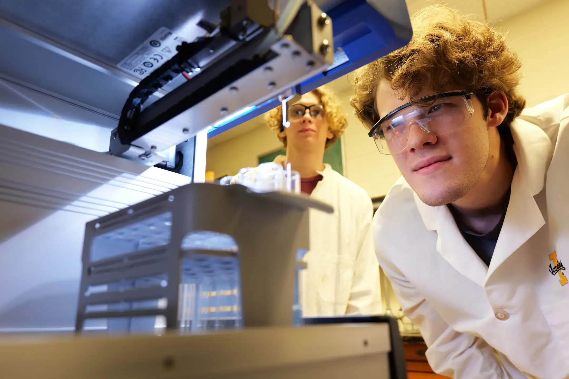 University of Idaho undergraduate chemistry student Connor Blum (right) and chemical engineering student Will Schaal conduct laboratory research to isolate molecules known to initiate tendon formation in cells. The University of Idaho is leveraging three unique laboratory capabilities in an interdisciplinary effort to grow our understanding of human tendon development and healing after injury.