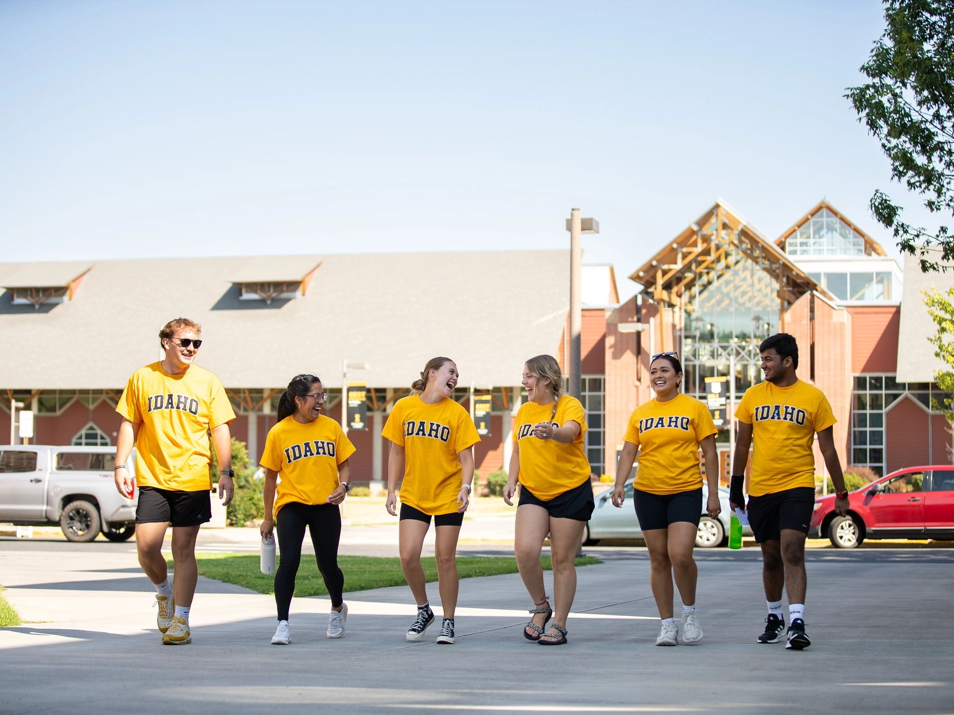 Snapshots from Start Up Orientation week, featuring FSL events, friendship bracelet making, Palousafest, Vandal Scramble, Screen on the Green, Move-In, Family Send-Off, and the Multicultural BBQ.