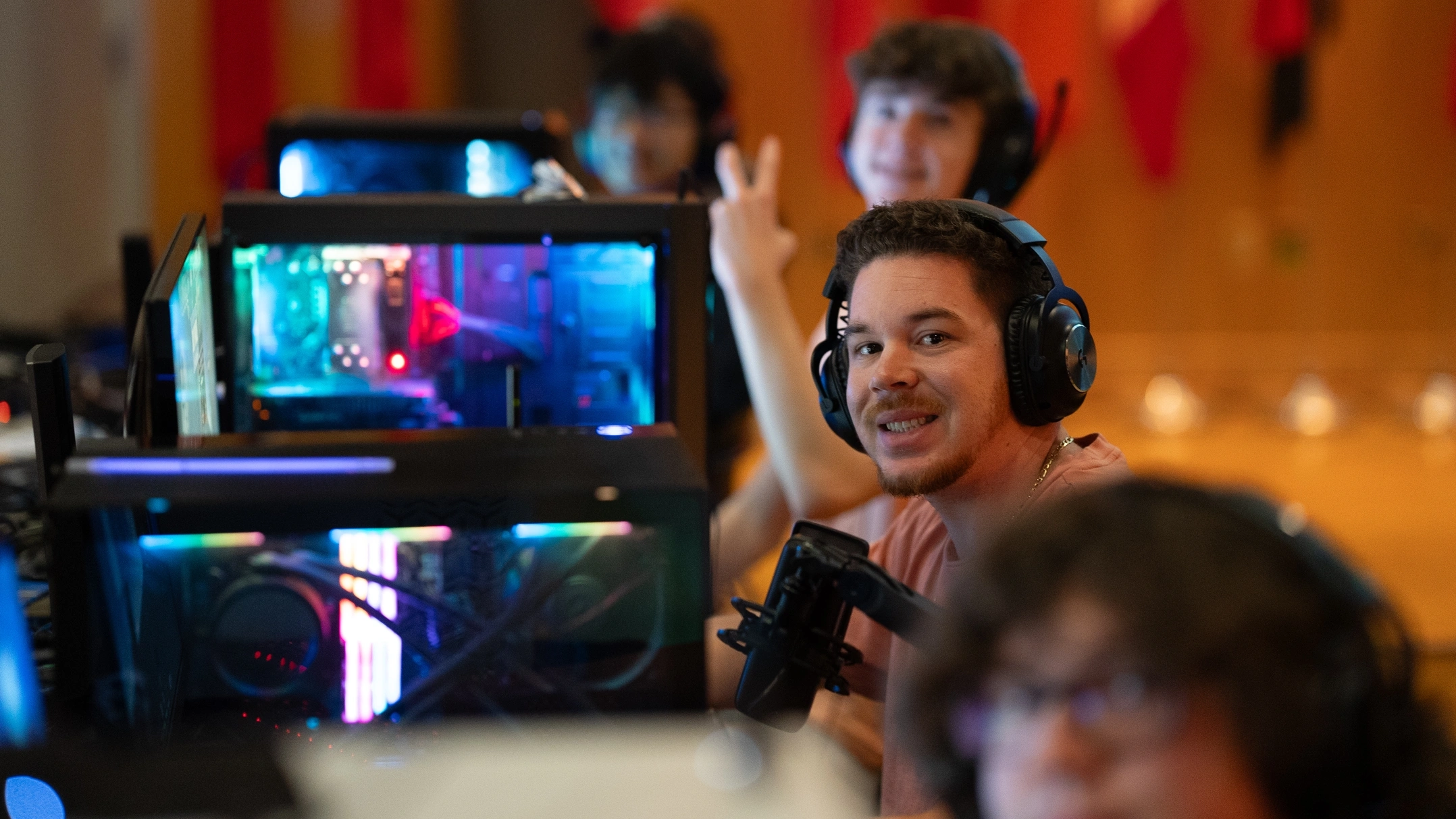 Ӱֱ ESPORTS Ӱֱ Esports athletes have joined NACE Starleague and they're building the team while competing in the Big Sky league.