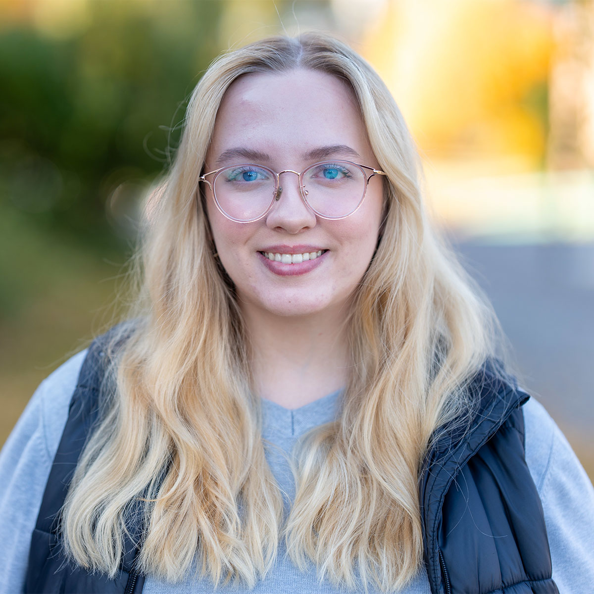 Lauren Potter headshot