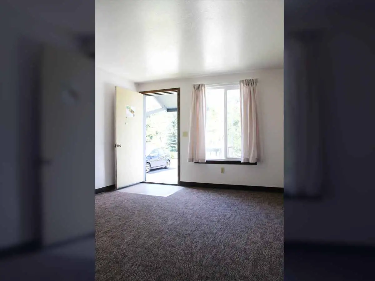 South Hill living room