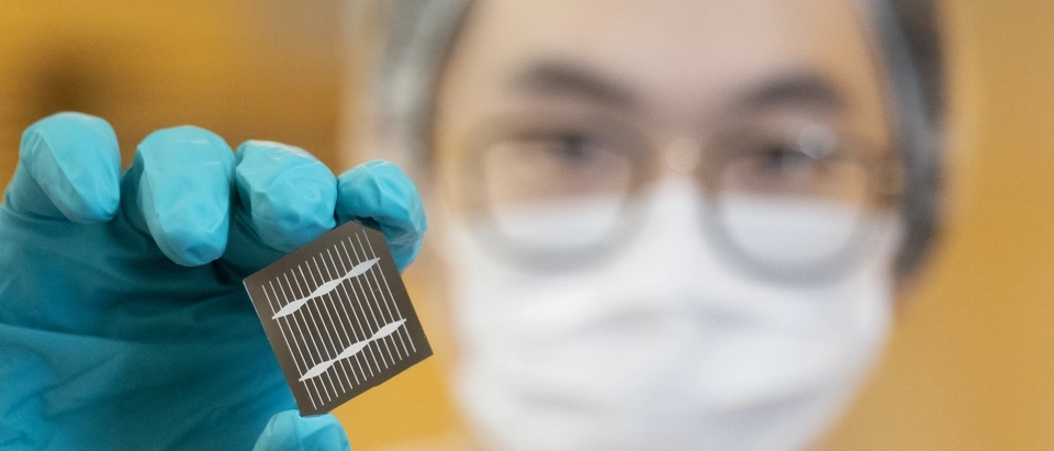 A group of electrical engineering seniors are developing a high-efficiency solar cell, an individual unit of a solar panel that converts sunlight to electricity, in the college’s state-of-the-art clean room. The solar cell will act as a tool to open access to undergraduate students interested in working in semiconductor manufacturing and in a clean room setting.