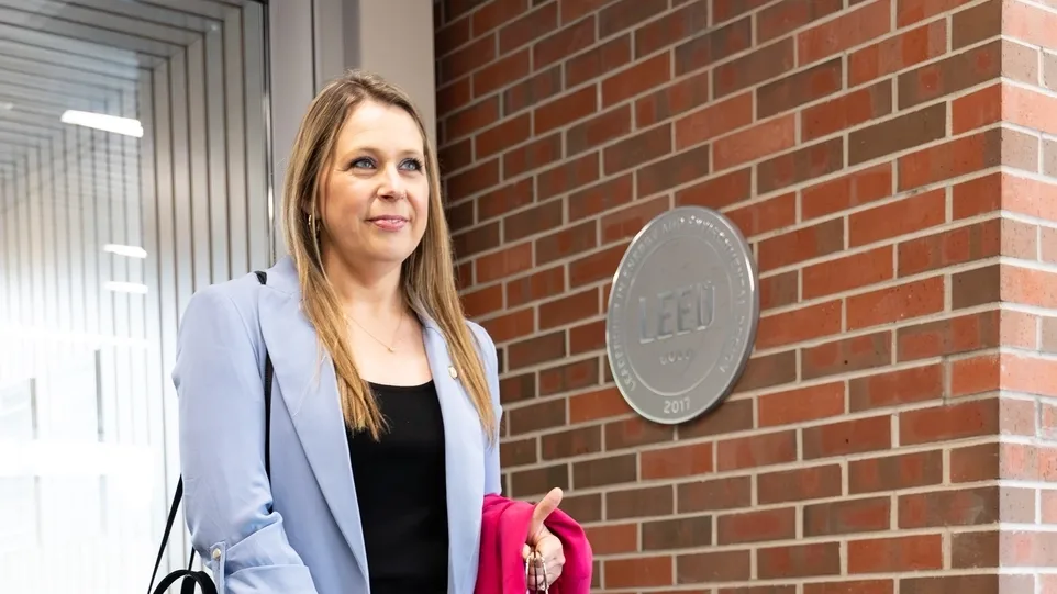 Behind the scenes look at making an online class.