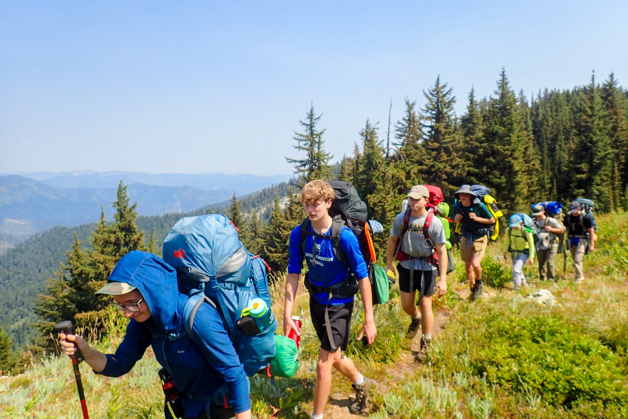 Arielle Bennet leads a hiking trip for U of I students.