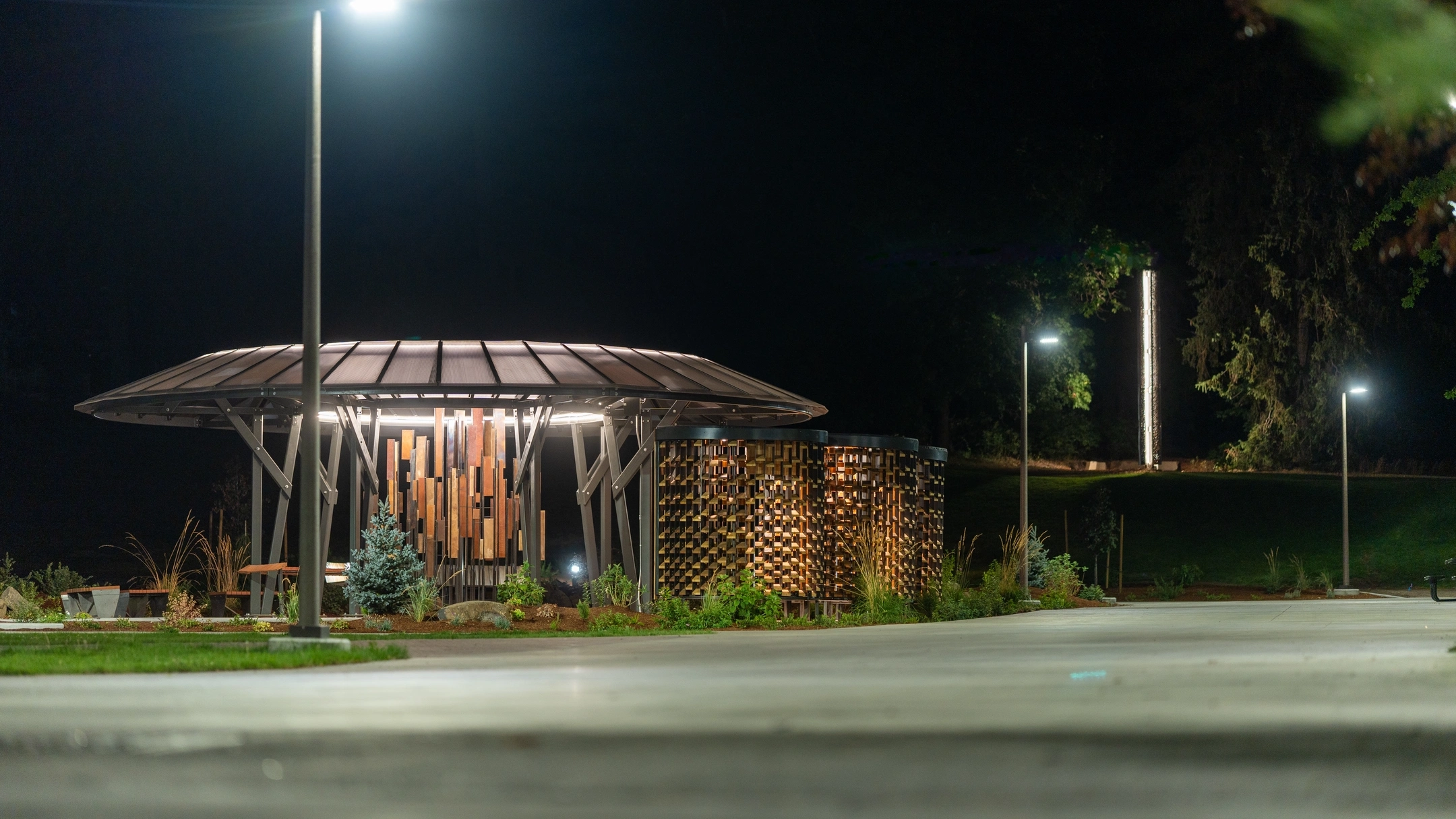 The Vandal Healing Garden on the University of Idaho Campus a night.