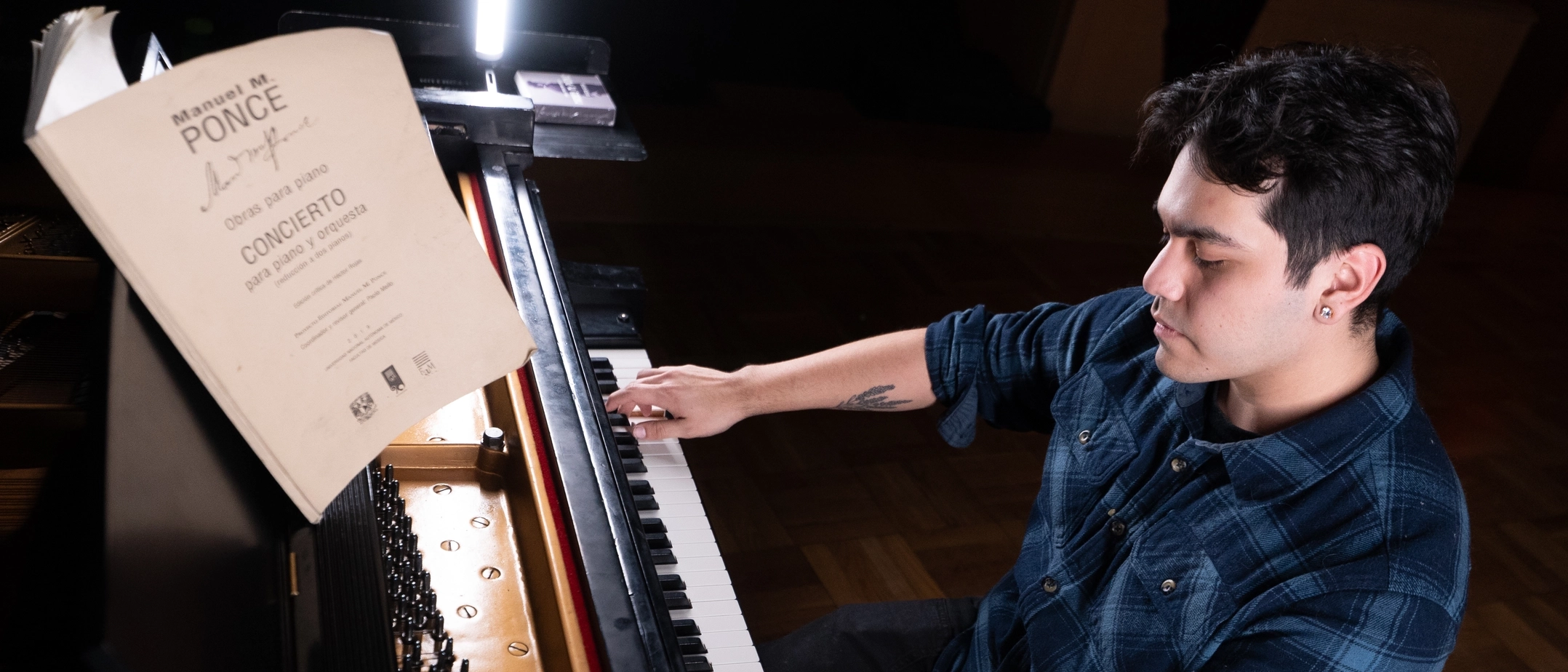 person playing piano