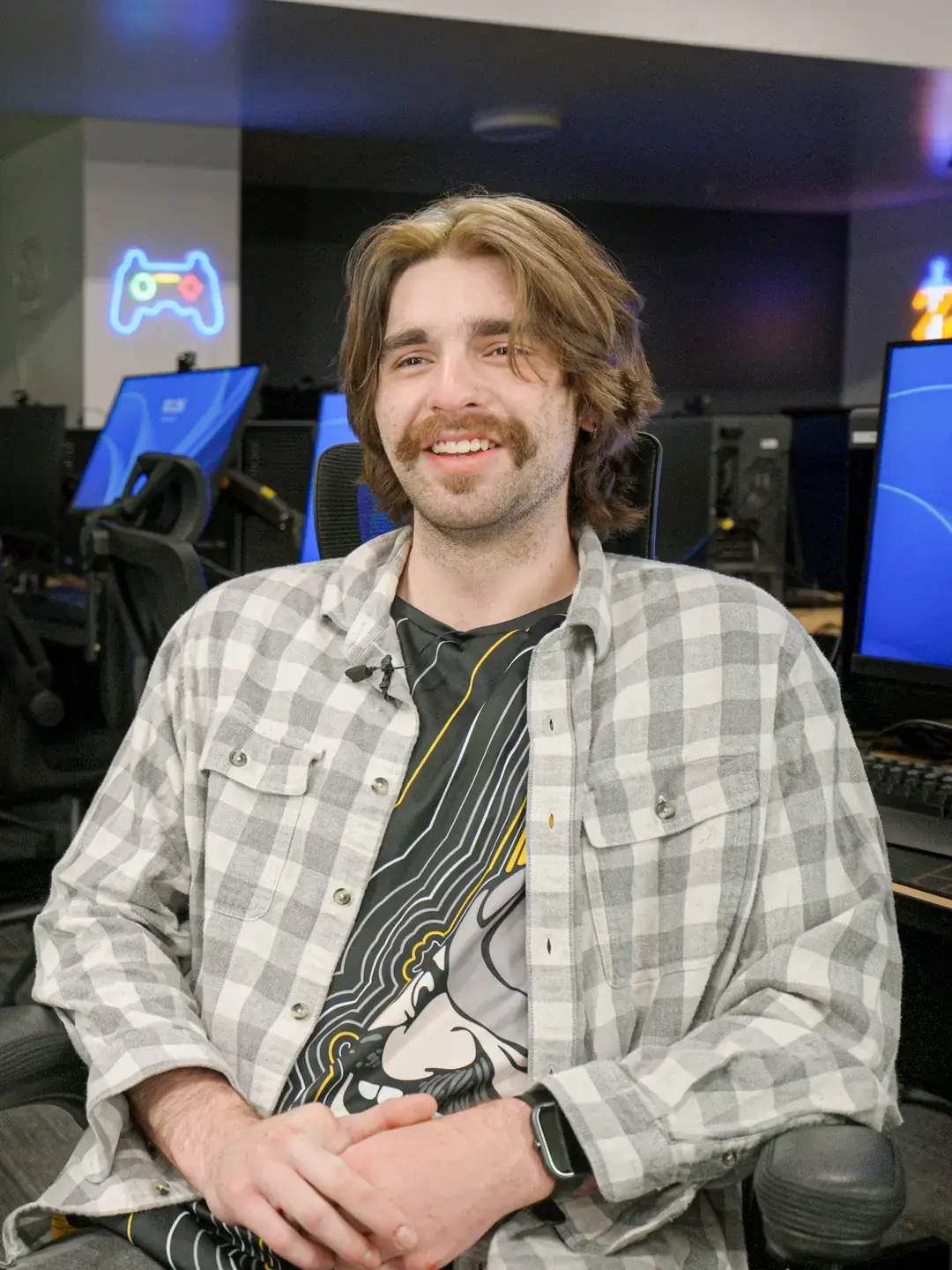 Student Sam Newberry does shout casting for Vandal Esports.