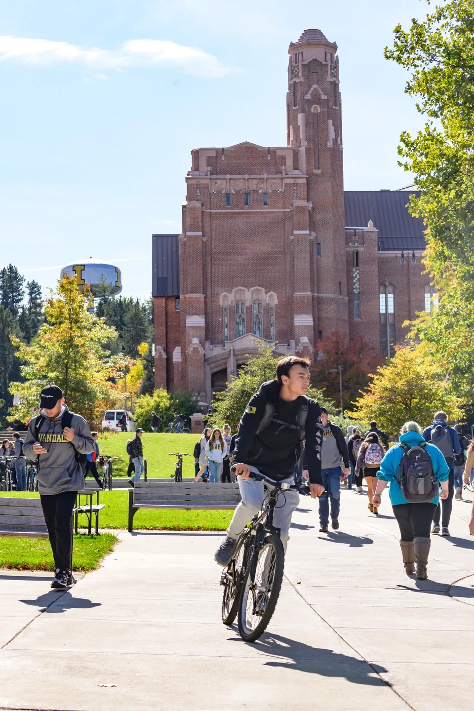 Unviersity of Idaho campus in the fall