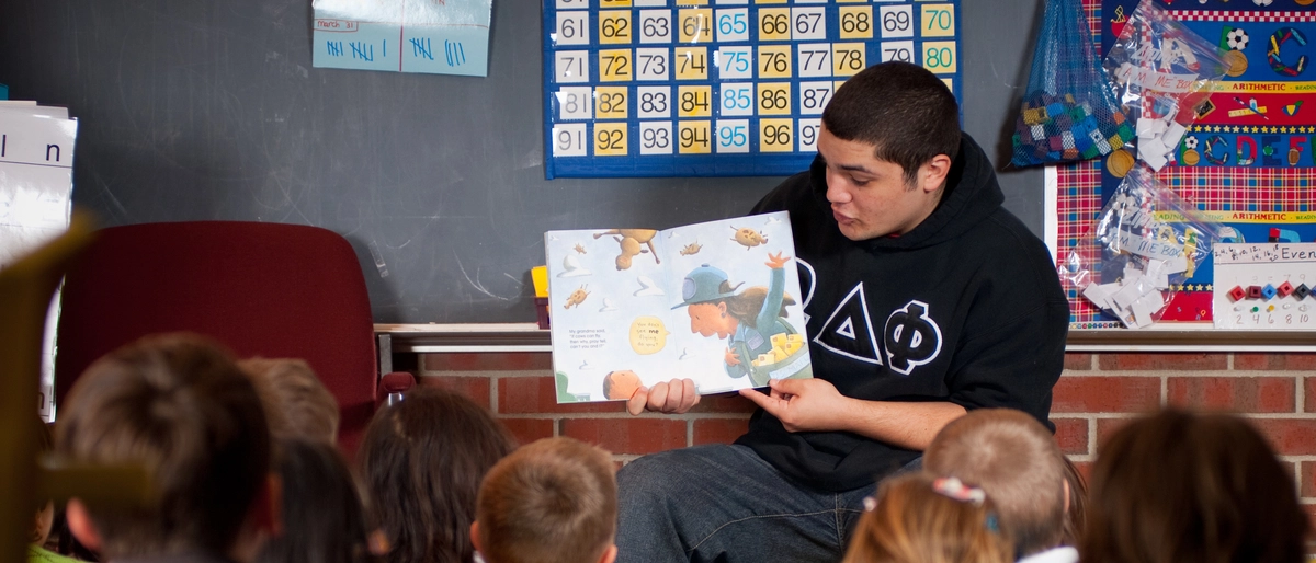 Alan Martiniez at Kindergarden class at the College of Education