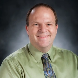 Portrait of Dan Cordon