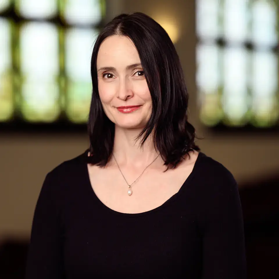 Portrait of Miranda Wilson.