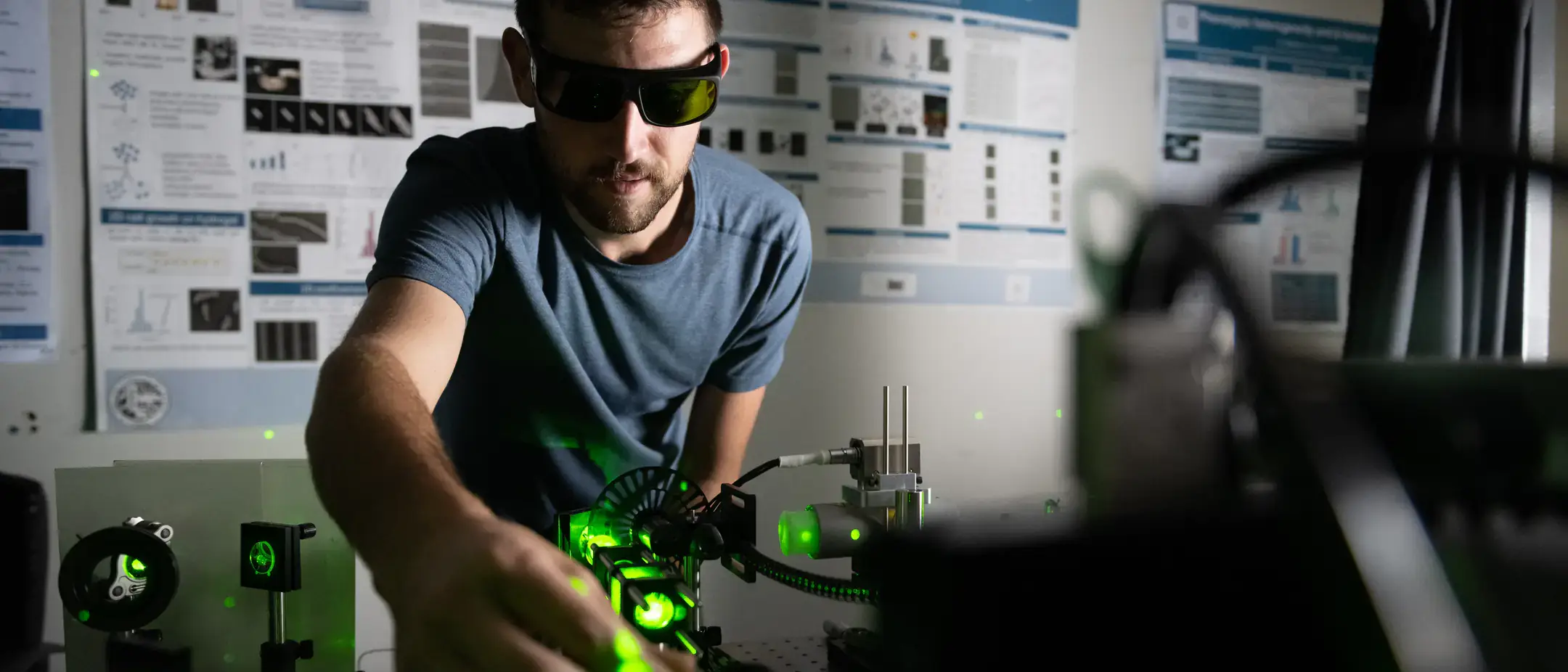 Andreas Vasdekis College of Science department of Physics and students built a fluorescent microscope