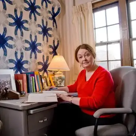 Mary Clearman Bleu.png