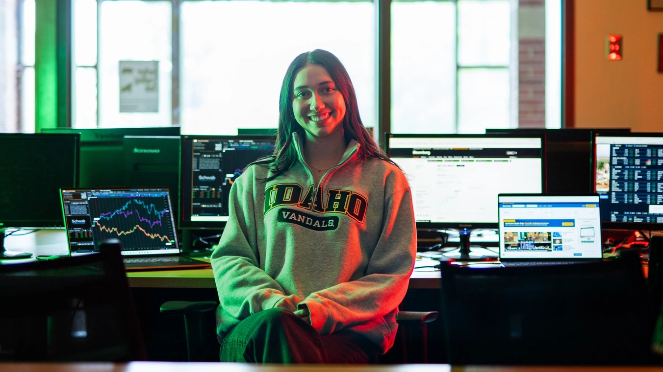 Portrait of College of Business and Economics student, Catherine Hubinger.
