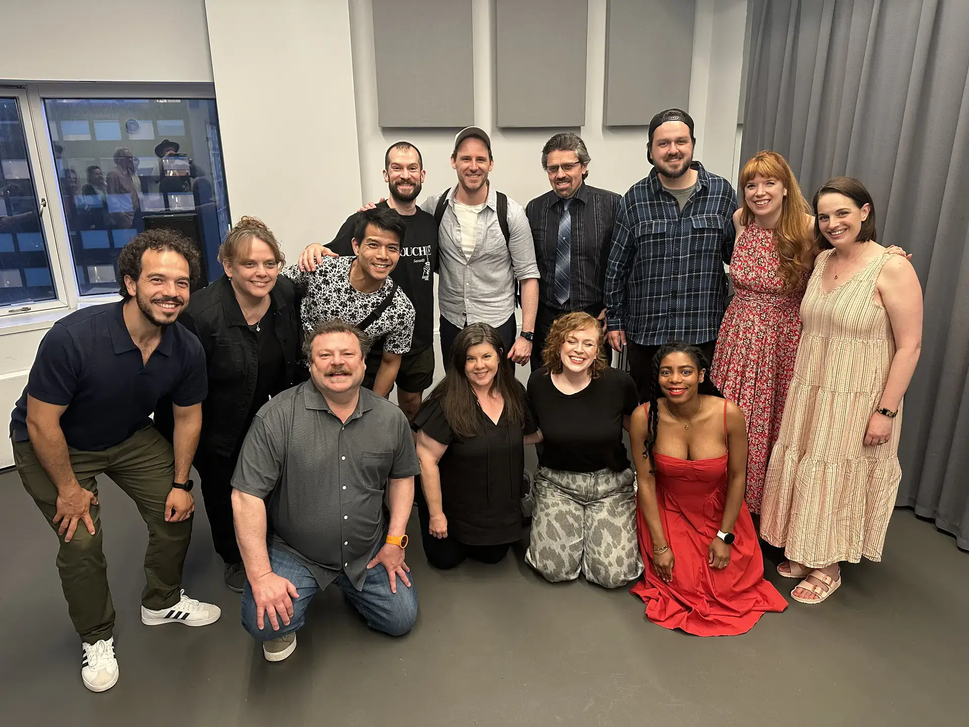 Group photo of the distance M.F.A. students and Professor Robert Caisley in New York City